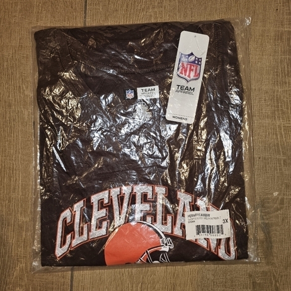 NFL Team Apparel Women's 3XL Cleveland Football Brown T-Shirt - Picture 3 of 8